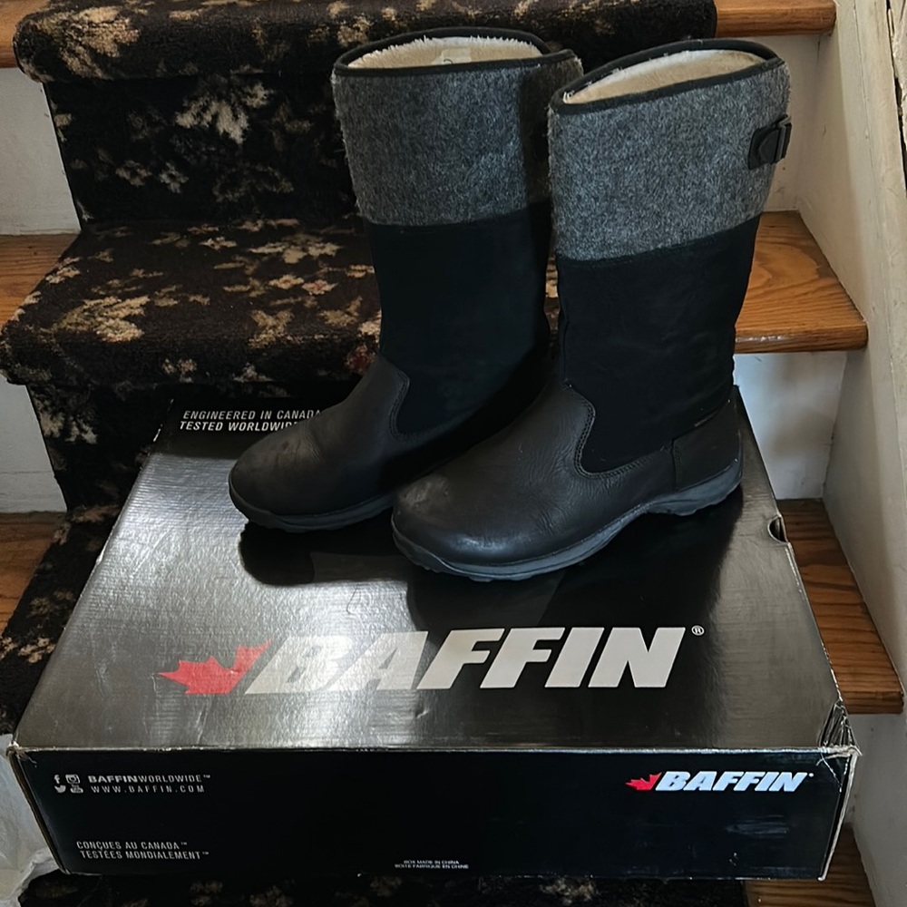 Baffin Winter Boots, size 10